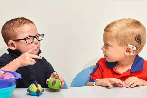 راهکاری برای بهبود مهارت های اجتماعی کودکان مبتلا به صدمه شنوایی