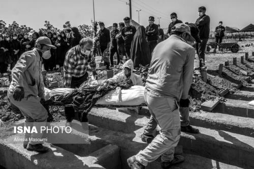 بعنوان نیروهای خط مقدم کرونا آینده روشنی را پیش رو نمی بینیم