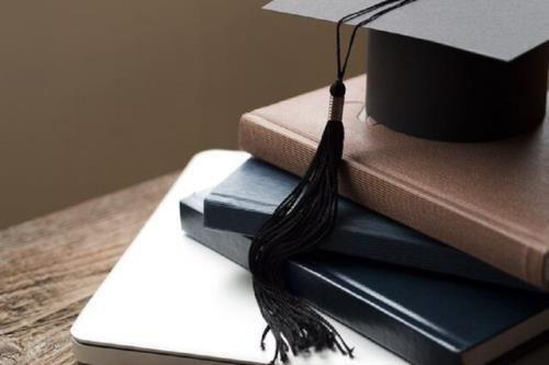 ضرورت تهیه بسته سیاستی پشتیبانی از پایان نامه های در رابطه با لطمه های اجتماعی