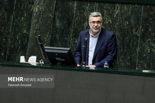 تشریح نتایج سوالات نمایندگان از ظفرقندی یک نفر قانع نشد