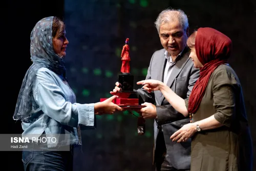 جشنواره نمایش عروسکی تهران-مبارک با یاد کودکان میناب به پایان رسید